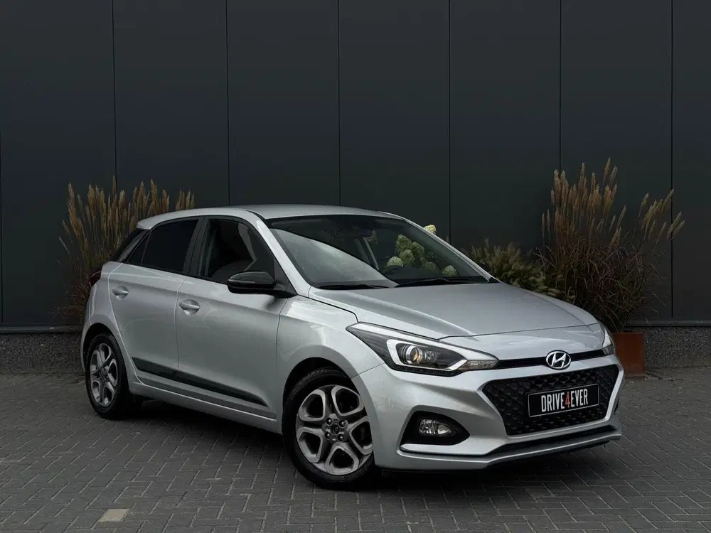 Hyundai i20 1.2 i-Motion LAGE KMSTAND uit 2020, foto 4