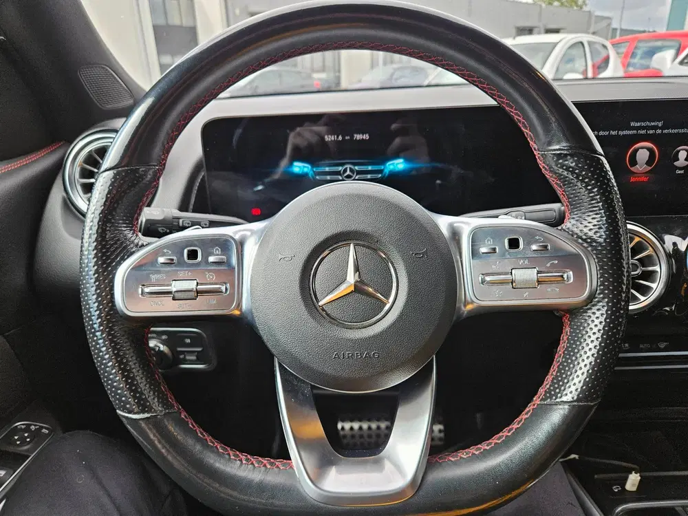 Mercedes-Benz GLB 200 Luxury Line AMG uit 2022, foto 15
