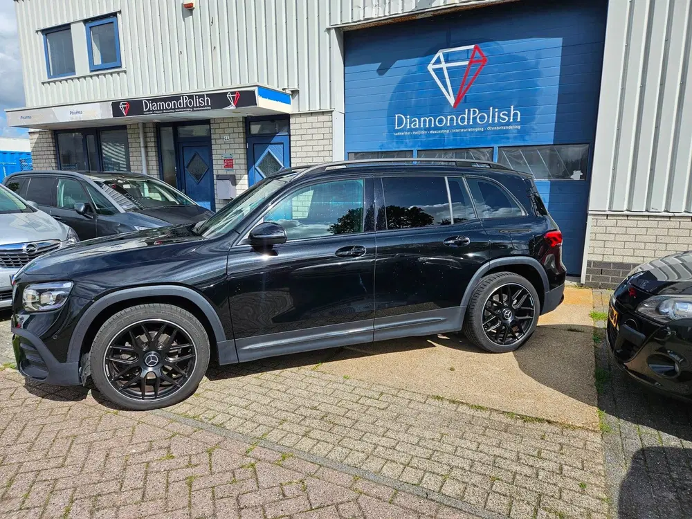 Mercedes-Benz GLB 200 Luxury Line AMG uit 2022, foto 2