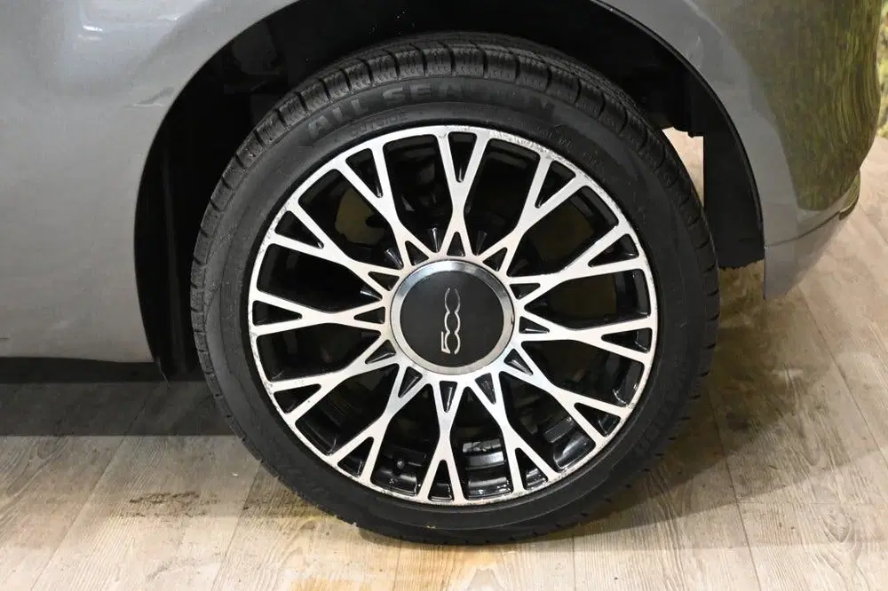 Fiat 500 1.0 Hybrid Dolcevita uit 2023, foto 15