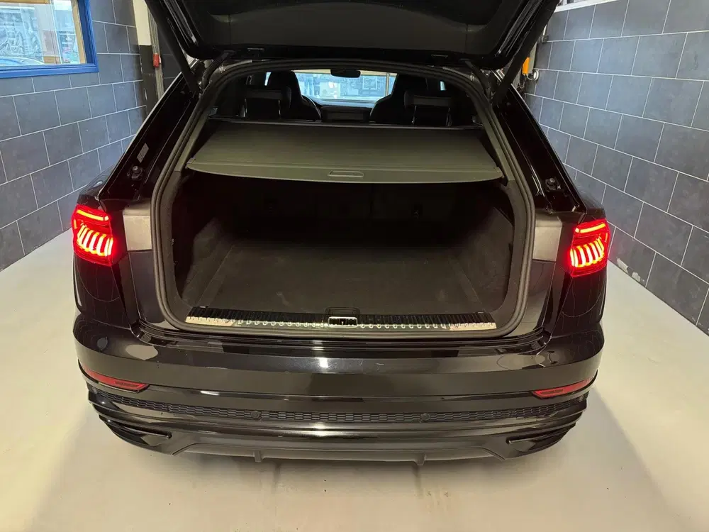 Audi Q8 55 TFSI Quattro S-line uit 2019, foto 6