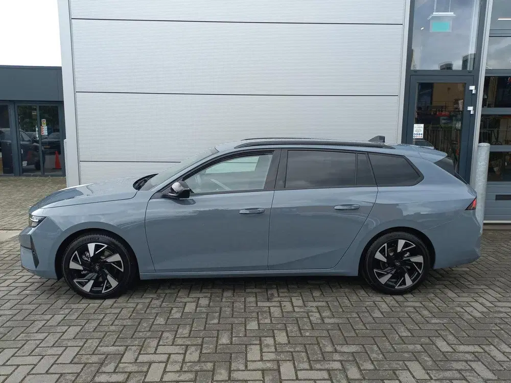Opel Astra Sports Tourer 1.2T 145pk Hybrid Business E uit 2026, foto 3