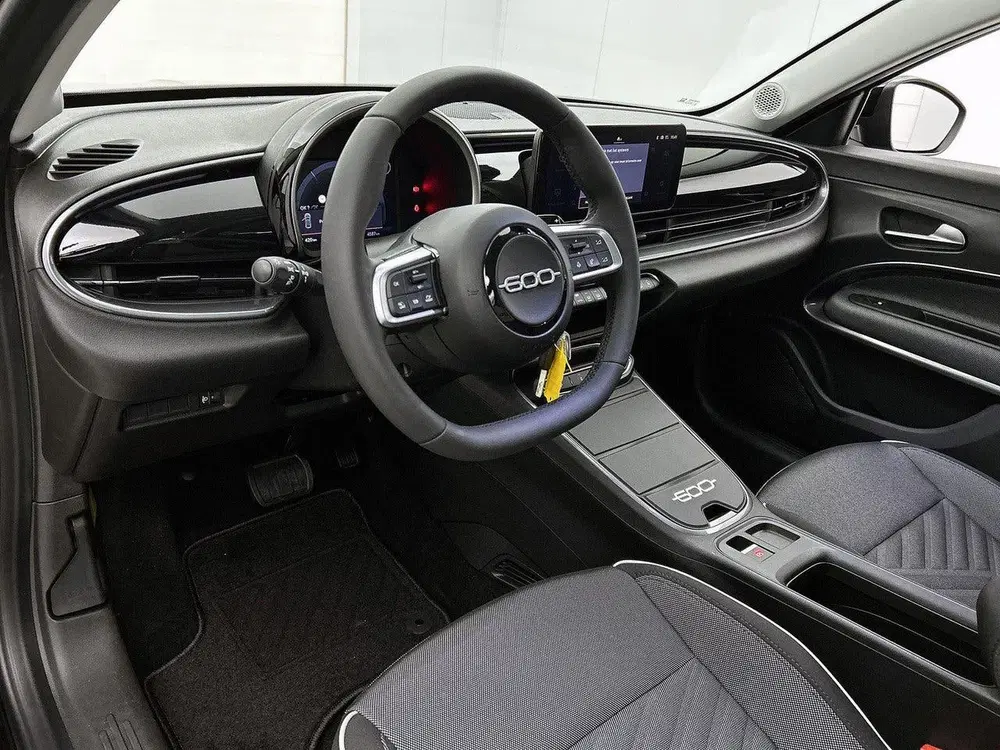 Fiat 600 1.2 145pk Hybrid Icon Automaat uit 2026, foto 10