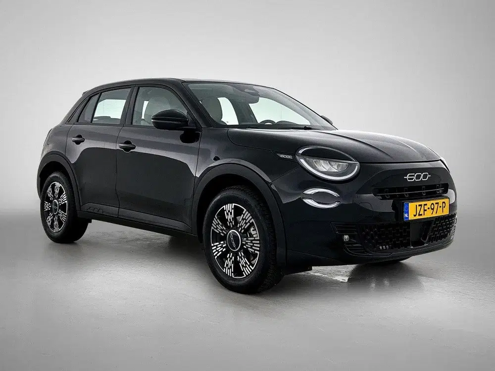 Fiat 600 1.2 145pk Hybrid Icon Automaat uit 2026, foto 2