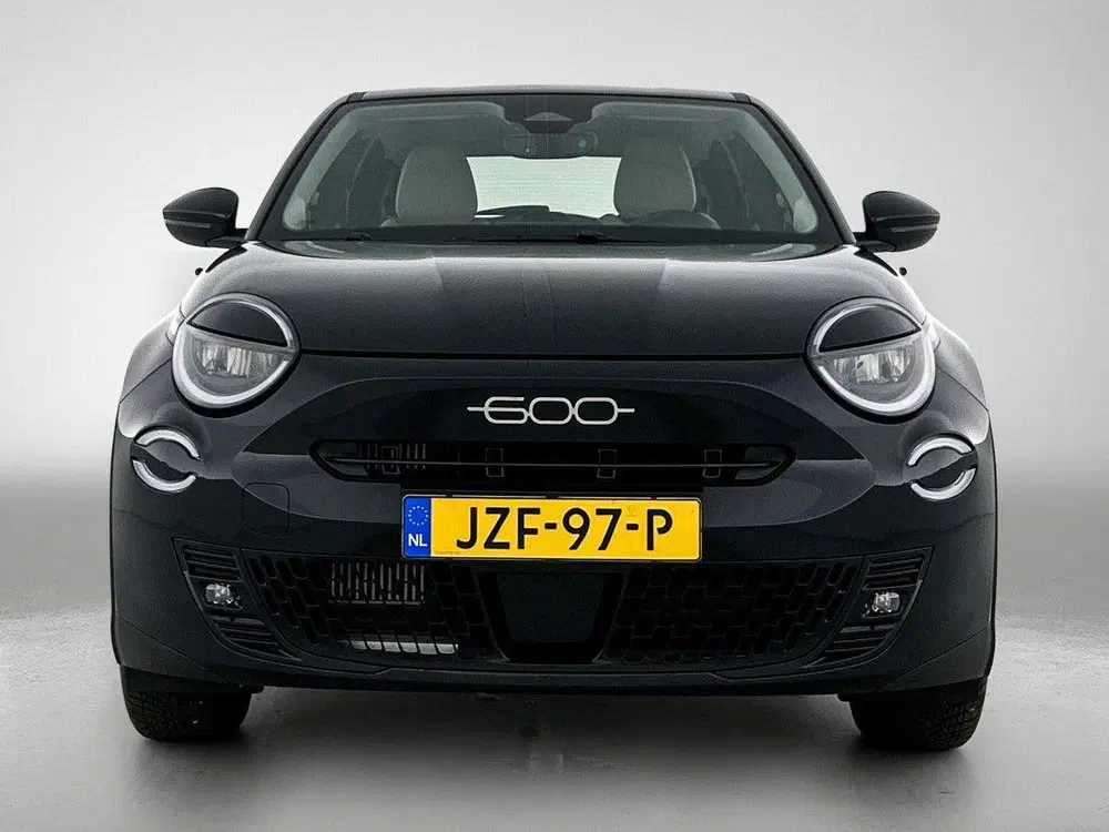 Fiat 600 1.2 145pk Hybrid Icon Automaat uit 2026, foto 4