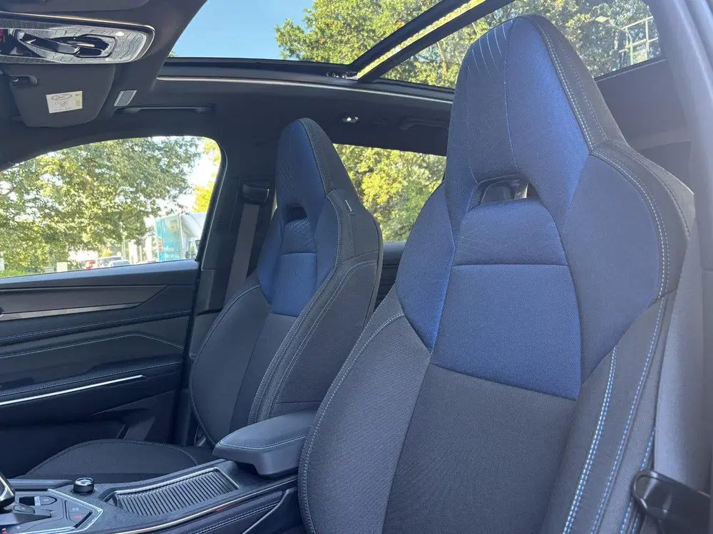 Lynk & Co 01 1.5 260pk Plug-in Hybrid uit 2025, foto 10