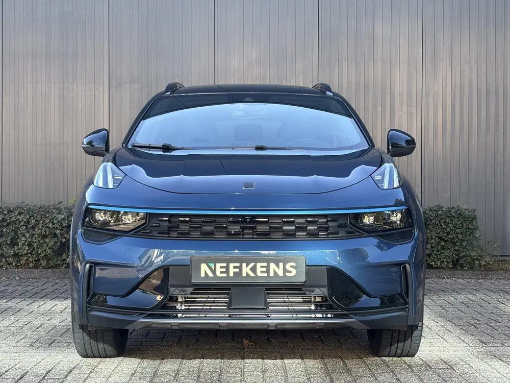 Lynk & Co 01 1.5 260pk Plug-in Hybrid uit 2025, foto 2