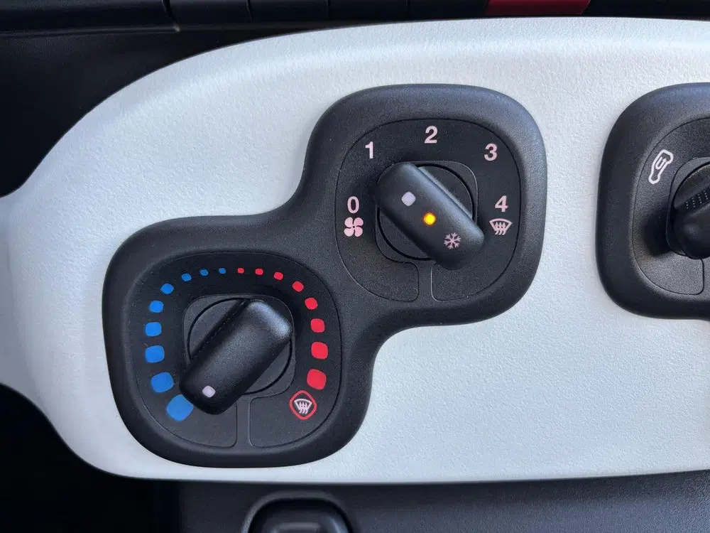 Fiat Panda 70pk Hybrid Cross uit 2025, foto 12