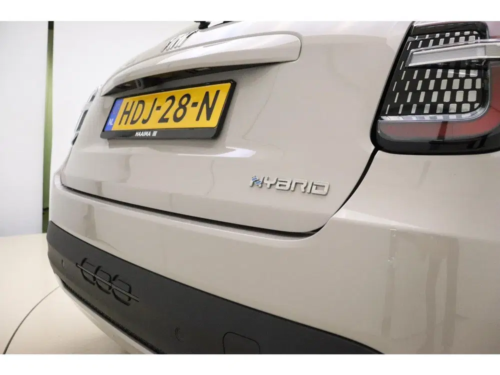 Fiat 600 1.2 Hybrid Urban 136 PK uit 2025, foto 13