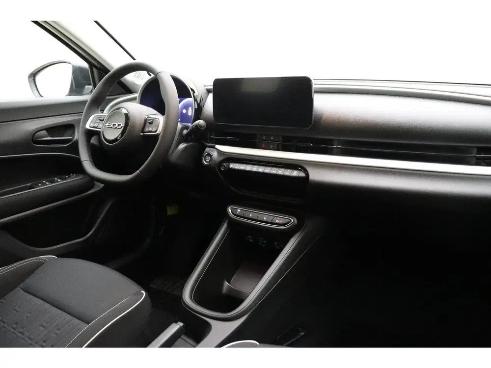 Fiat 600 1.2 Hybrid Urban 136 PK uit 2025, foto 3