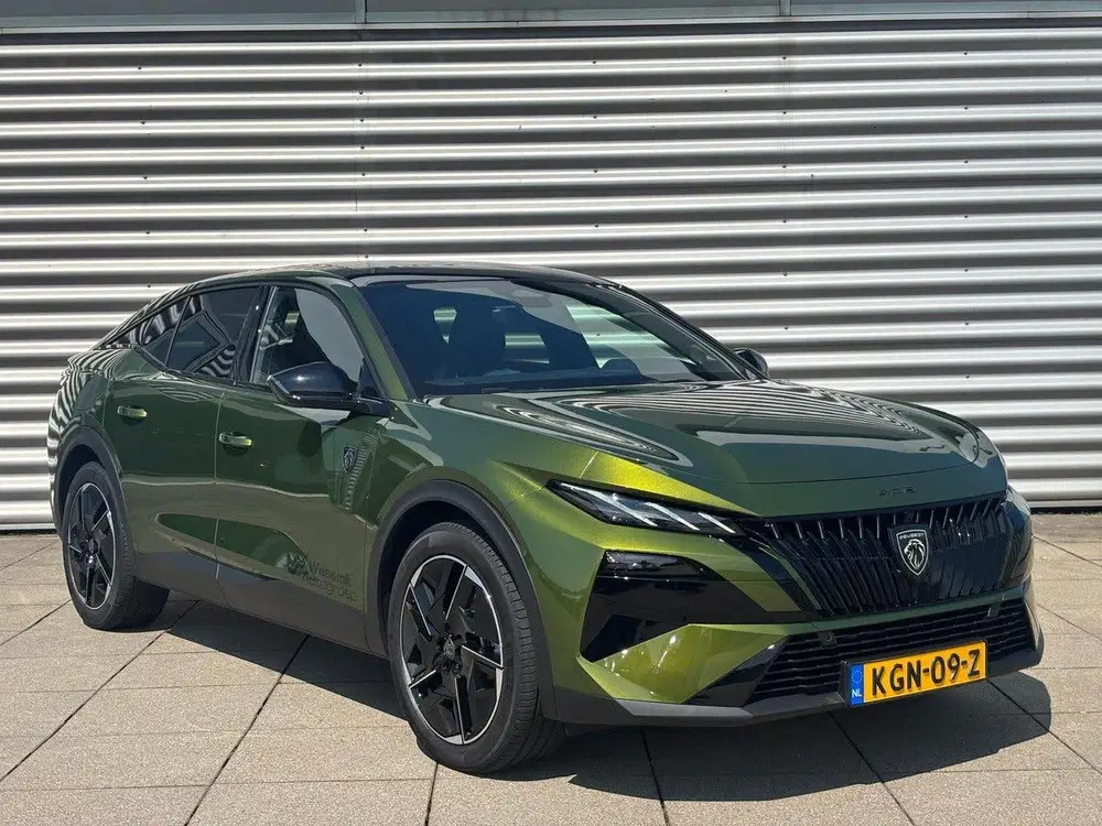 Peugeot 408 e-408 GT Exclusive 58 kWh uit 2026, foto 3