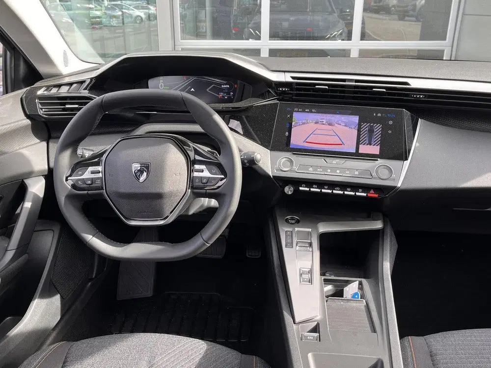 Peugeot 308 Plug-in Hybrid 195pk e-DCS7 Business uit 2026, foto 12