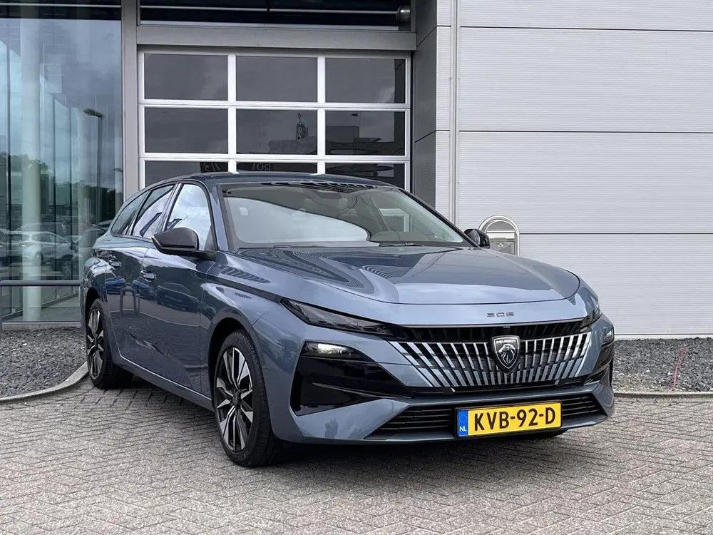 Peugeot 308 Plug-in Hybrid 195pk e-DCS7 Business uit 2026, foto 2