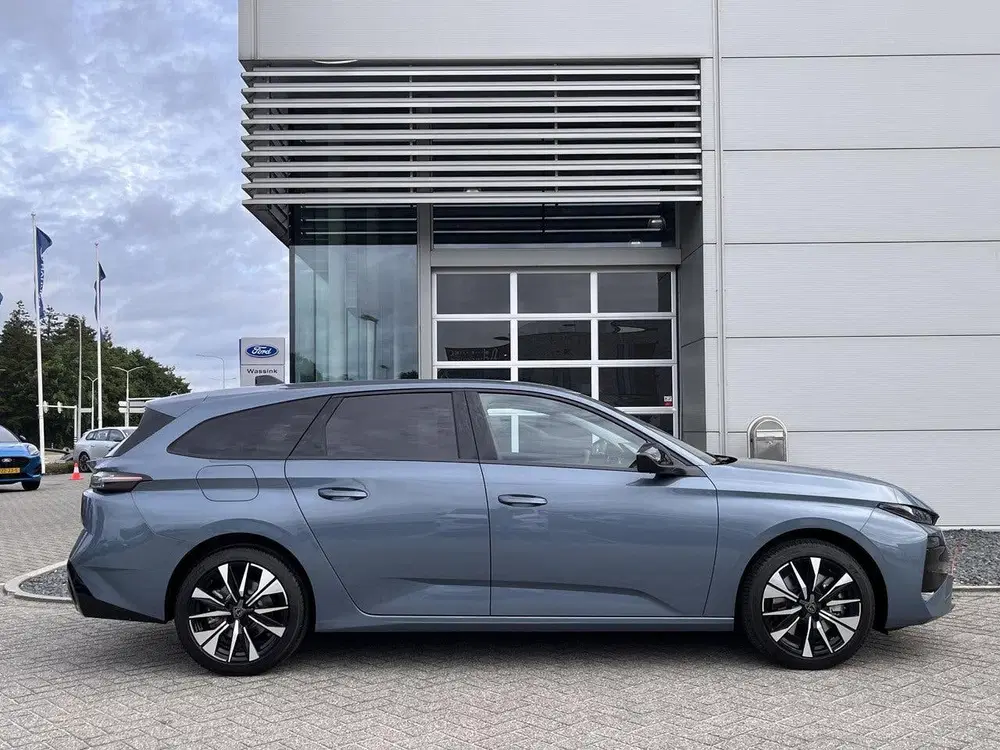 Peugeot 308 Plug-in Hybrid 195pk e-DCS7 Business uit 2026, foto 3