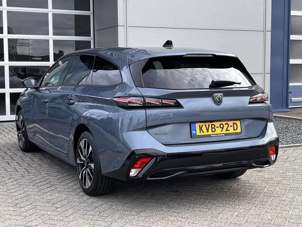 Peugeot 308 Plug-in Hybrid 195pk e-DCS7 Business uit 2026, foto 6