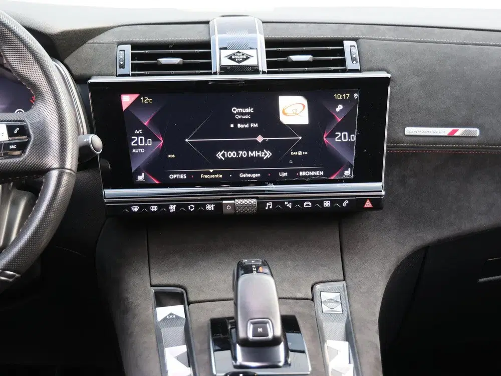 DS Automobiles DS 7 DS DS 7 Crossback 180pk Performance Line uit 2021, foto 15