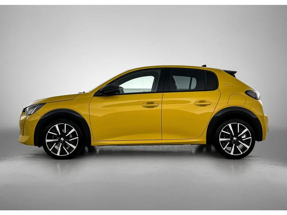 Peugeot 208 GT 100pk uit 2021, foto 2