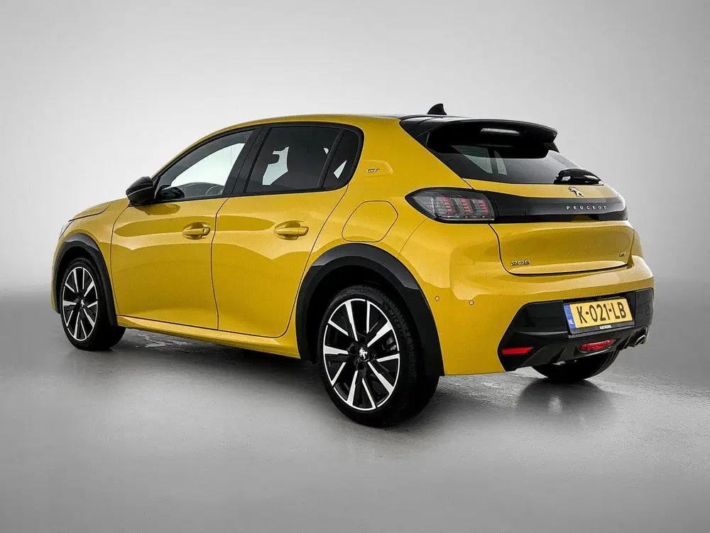 Peugeot 208 GT 100pk uit 2021, foto 3