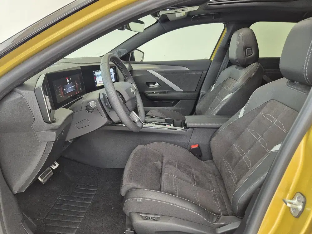Opel Astra 1.2 Turbo Hybrid Ultimate Automaat uit 2025, foto 12