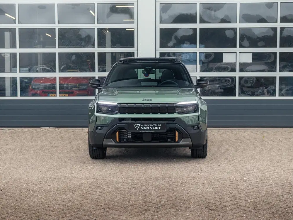 Jeep Avenger 1.2 e-Hybrid 85th Anniversary uit 2026, foto 2