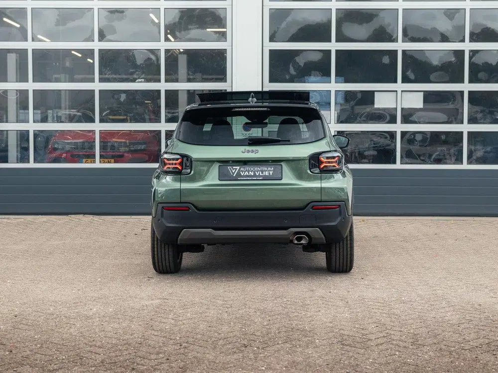 Jeep Avenger 1.2 e-Hybrid 85th Anniversary uit 2026, foto 9