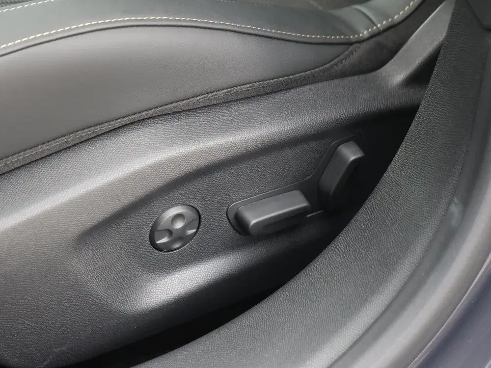 DS Automobiles N°4 DS N4 E-Tense Etoile Absolute Comfort Tech uit 2025, foto 14