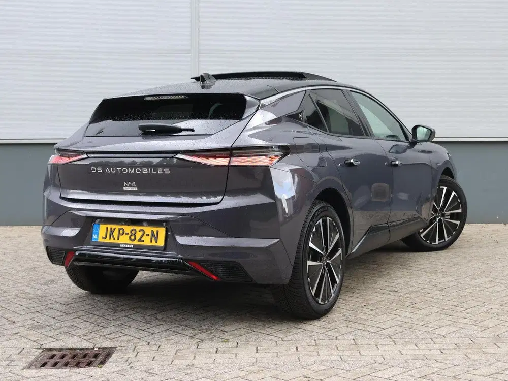 DS Automobiles N°4 DS N4 E-Tense Etoile Absolute Comfort Tech uit 2025, foto 3