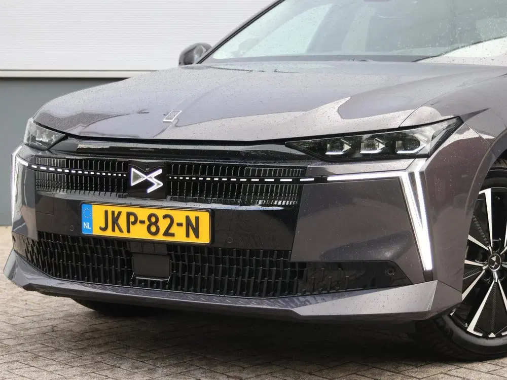 DS Automobiles N°4 DS N4 E-Tense Etoile Absolute Comfort Tech uit 2025, foto 6
