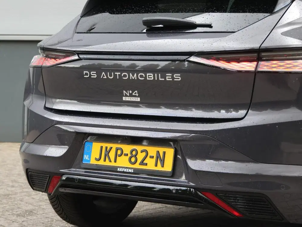 DS Automobiles N°4 DS N4 E-Tense Etoile Absolute Comfort Tech uit 2025, foto 7