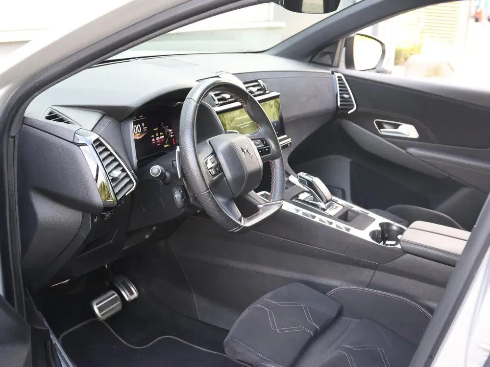 DS Automobiles DS 7 DS DS 7 E-Tense 225 Performance Line+ uit 2023, foto 12