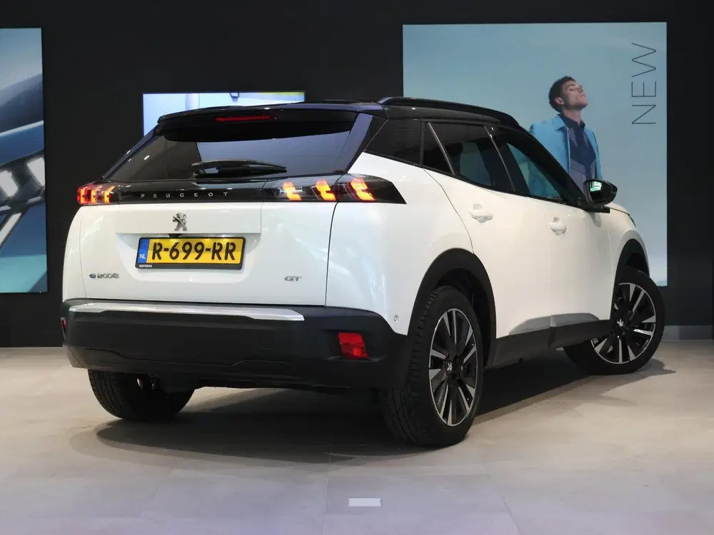 Peugeot 2008 SUV EV GT Pack 50 kWh uit 2023, foto 3
