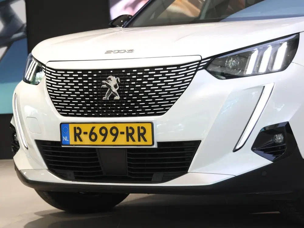 Peugeot 2008 SUV EV GT Pack 50 kWh uit 2023, foto 9