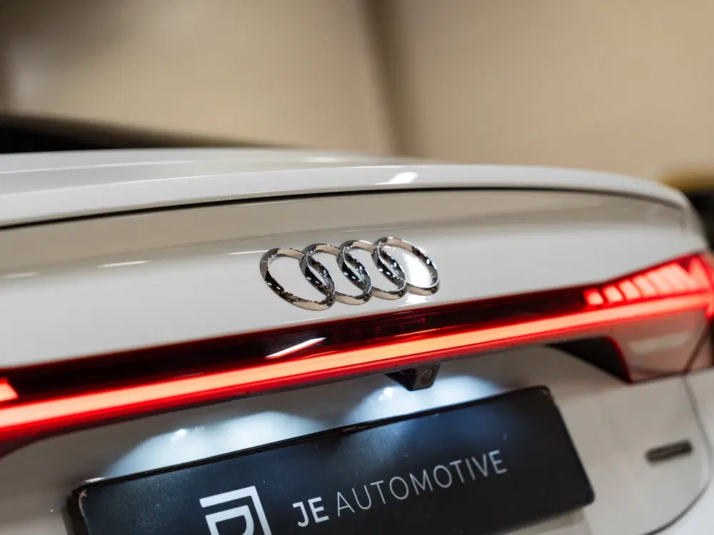 Audi A7 50 TFSI e Quattro 3X S-Line uit 2021, foto 15