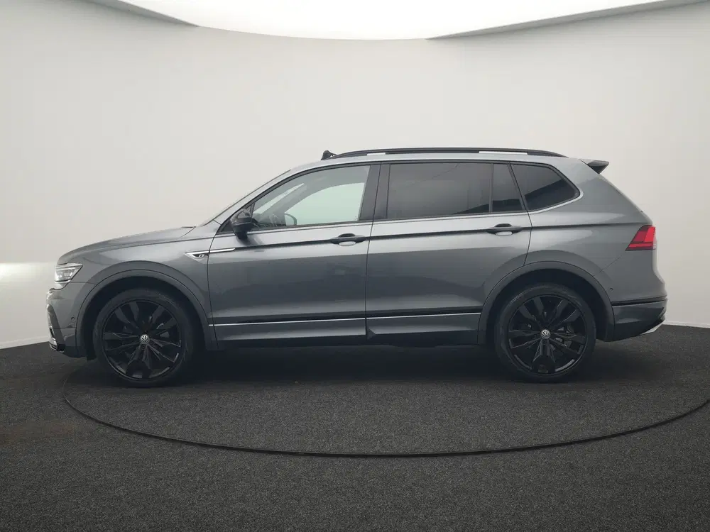 Volkswagen Tiguan Allspace 1.5 TSI Highline DSG R-Line 7 Per uit 2020, foto 2