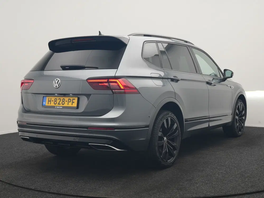 Volkswagen Tiguan Allspace 1.5 TSI Highline DSG R-Line 7 Per uit 2020, foto 3