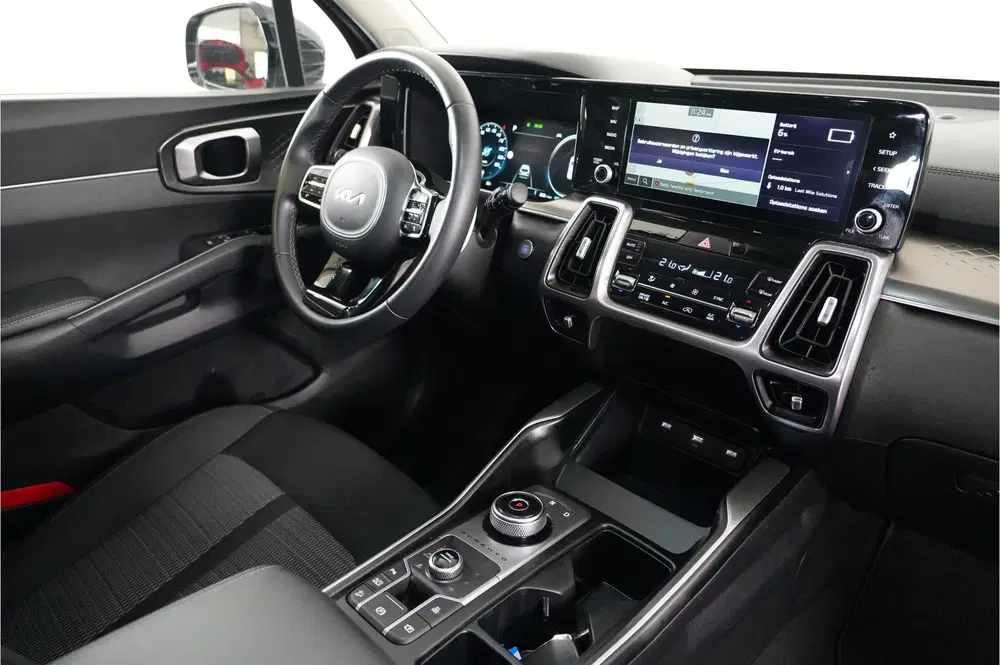 Kia Sorento 1.6 T-GDI 4WD 265 pk PHEV uit 2023, foto 12