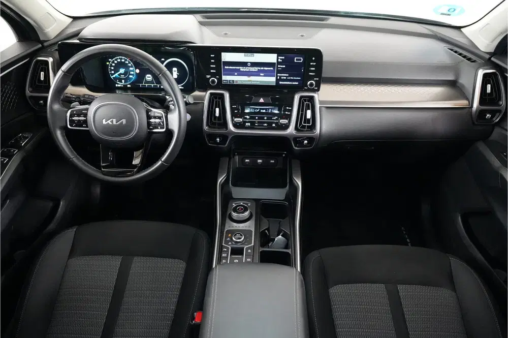 Kia Sorento 1.6 T-GDI 4WD 265 pk PHEV uit 2023, foto 2
