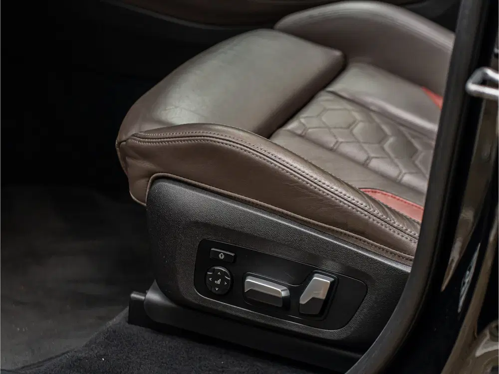 BMW X4 M Competition PANO HARMAN KARDON HUD 360 C uit 2020, foto 10