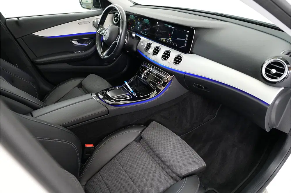 Mercedes-Benz E-Klasse 300 e AMG Night 320 pk PHEV uit 2022, foto 11
