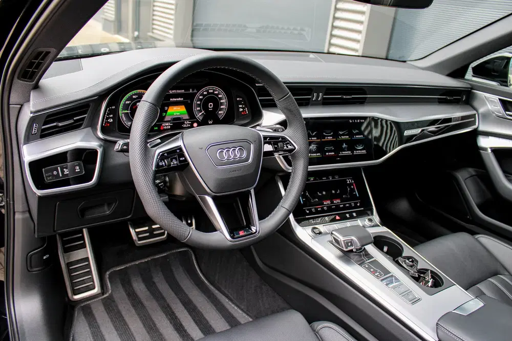 Audi A6 55 TFSI e quattro Competition uit 2022, foto 2