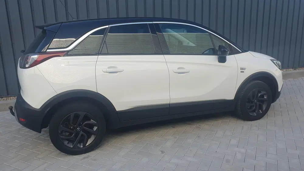 Opel Crossland 1.2 Turbo Online Edition uit 2019, foto 2