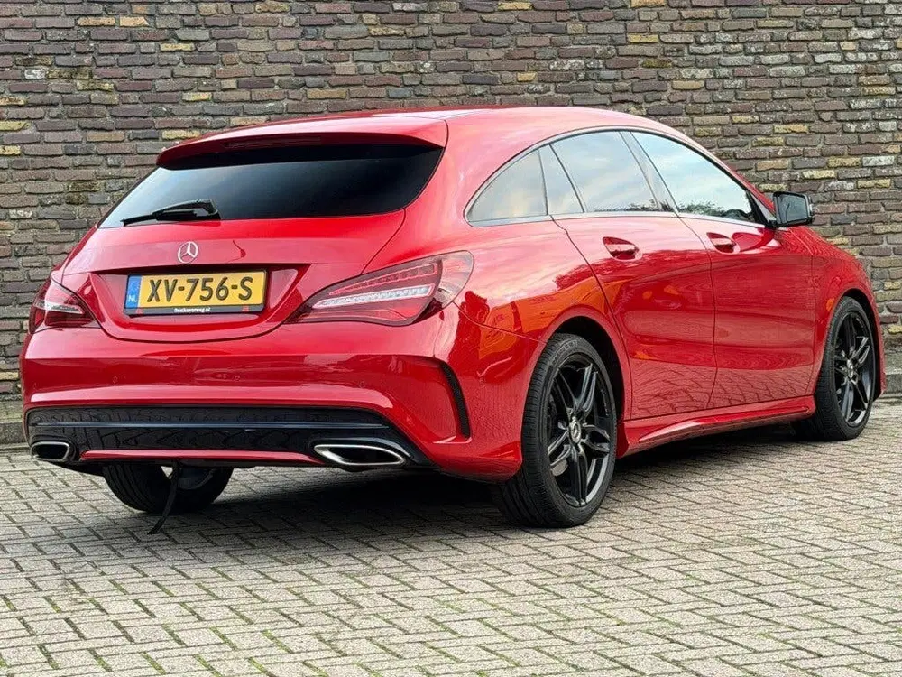 Mercedes-Benz CLA Shooting Brake 180 AMG Night Pakket uit 2019, foto 10