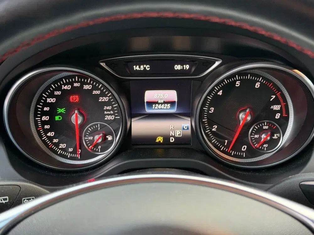 Mercedes-Benz CLA Shooting Brake 180 AMG Night Pakket uit 2019, foto 3
