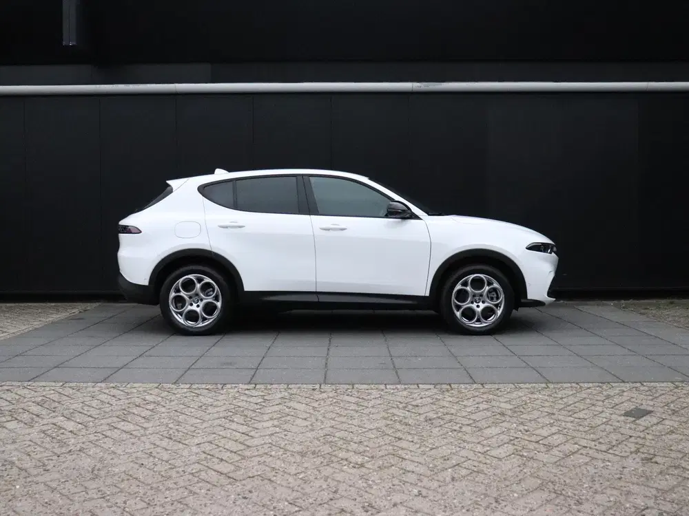 Alfa Romeo Tonale 1.5T Hybrid Sprint uit 2025, foto 4