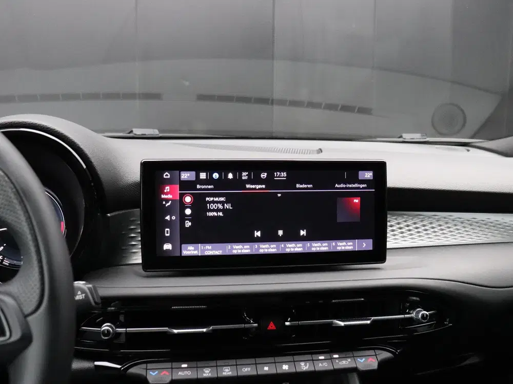 Alfa Romeo Tonale 1.5T Hybrid Sprint uit 2025, foto 6