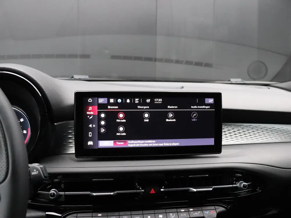 Alfa Romeo Tonale 1.5T Hybrid Sprint uit 2025, foto 7