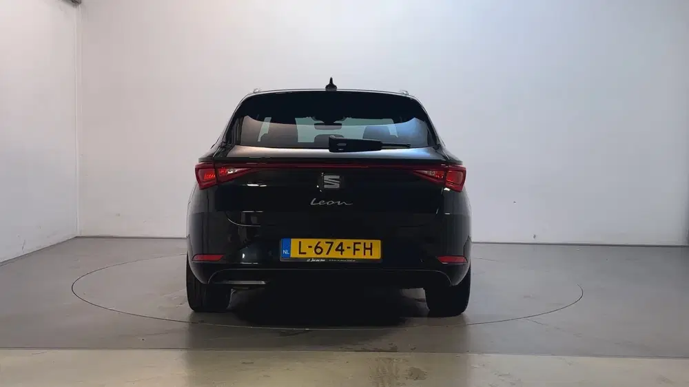 SEAT Leon 1.5 TSI Style Business Intense LED Ap uit 2021, foto 10