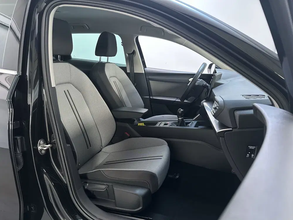 SEAT Leon 1.5 TSI Style Business Intense LED Ap uit 2021, foto 5