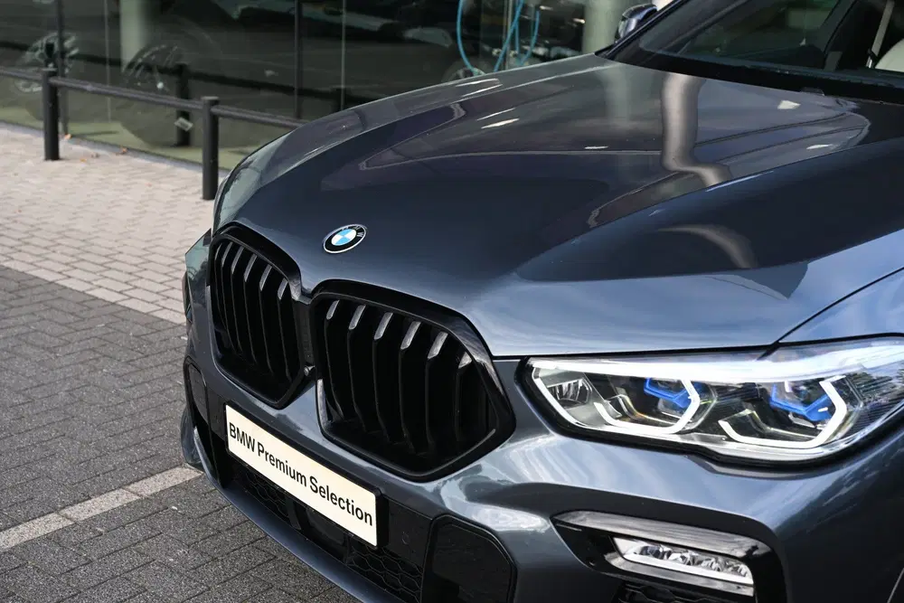 BMW X6 M50i High Executive Automaat uit 2021, foto 12