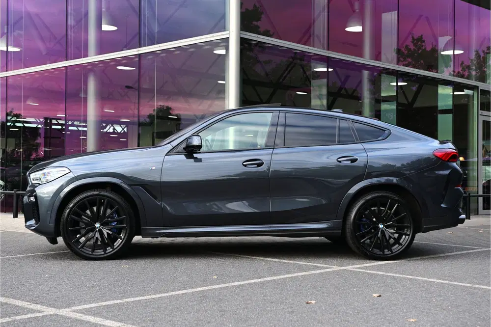 BMW X6 M50i High Executive Automaat uit 2021, foto 5